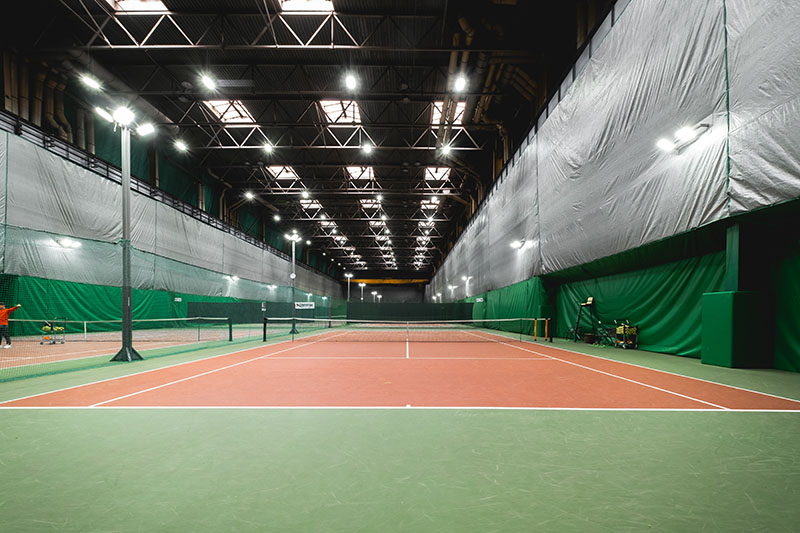 Аренда теннисного корта в Санкт-Петербурге - Лужайка