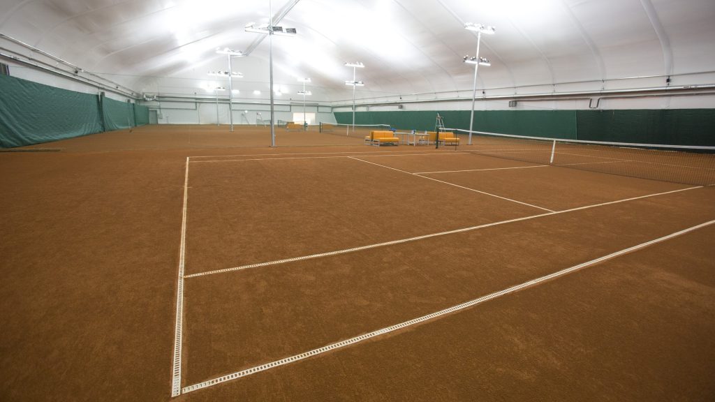 Аренда теннисного корта в Санкт-Петербурге - ПСК Высота