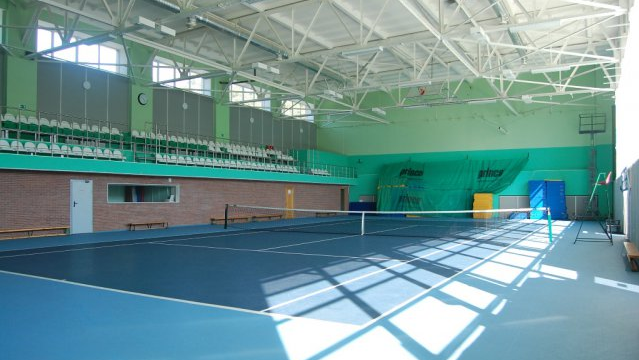 Аренда теннисного корта в Сосновом Бору - Малахит